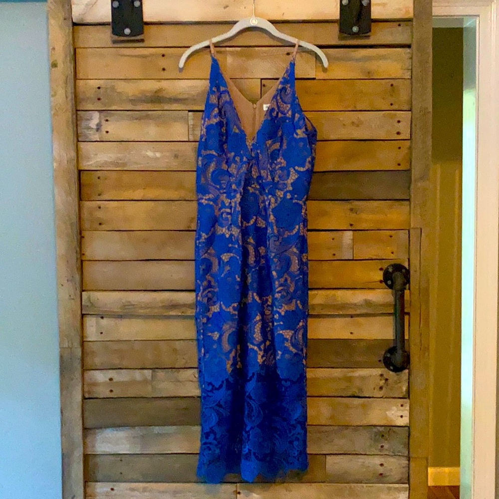 Gorgeous blue lace dress!!